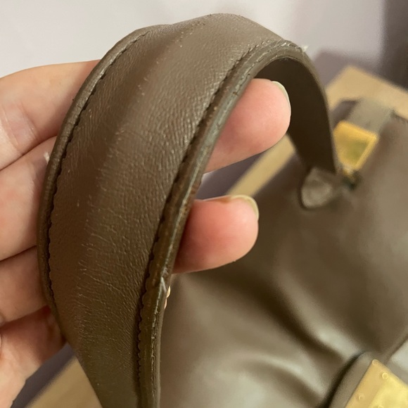 Marc Jacobs taupe handbag w/tags - Picture 16 of 17